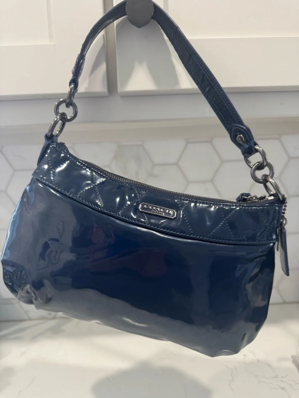 Coach Poppy Liquid Gloss - Picture 3 of 16